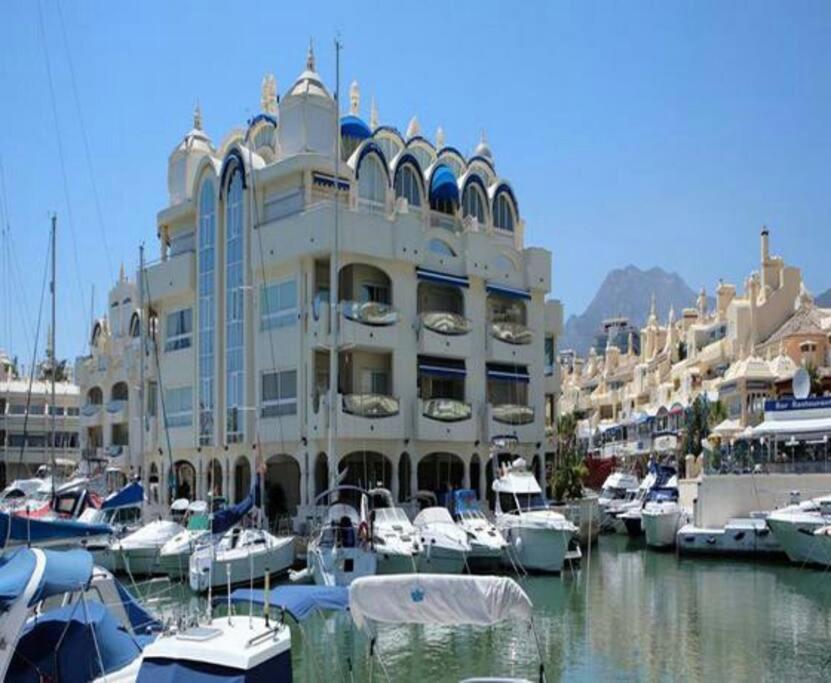 Bed & Breakfast Benalmadena Habitacion En Piso Compartido Esterno foto